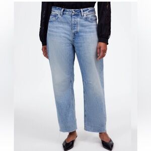 Madwell The Curvy Darted Barrel-Leg Jean